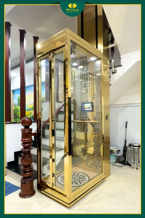 Thang máy gia đình 3 tầng lắp trong lòng cầu thang bộ tại Liên Khu 4-5 Bình Tân.