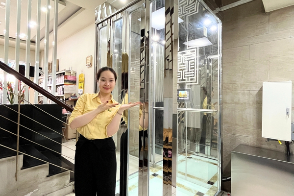 Thang máy gia đình 5 tầng tại Quận 5.